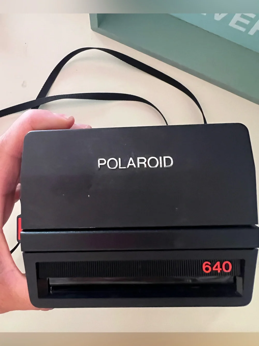 Polaroid 600 Land Camera model 640 fixed focus built in flash Black & Red Accent